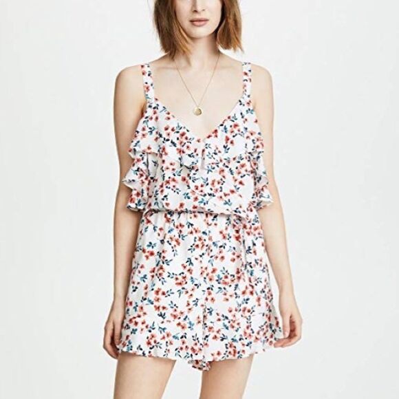 NWT Cupcakes and Cashmere Shorts Romper Size Medium - Picture 1 of 8